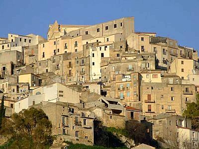 Calabria, maxi-sequestro della Dia