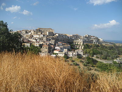 Calabria, l’insostenibile solitudine dei sindaci