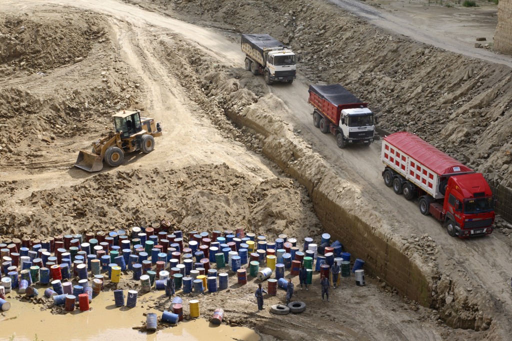 Rifiuti, procura di Roma chiede conferma arresti. Tribunale Riesame si riserva di decidere