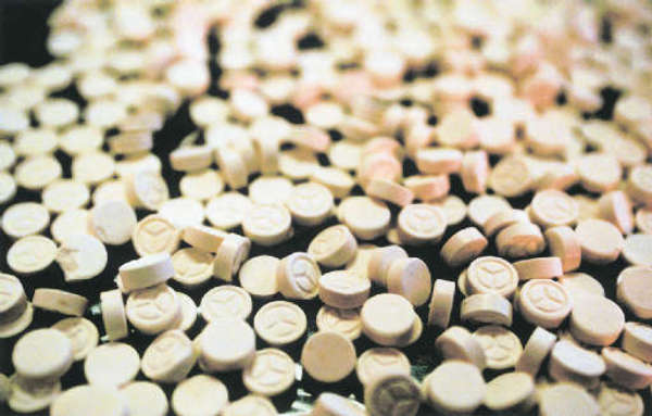 Lo “tsunami” delle nuove droghe nelle “piazze virtuali”