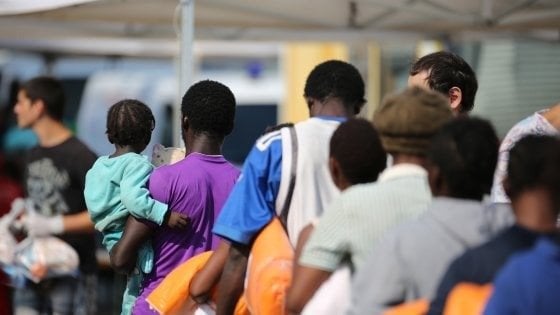 L’accoglienza dei migranti secondo le nuove norme e le strumentalizzazioni politiche