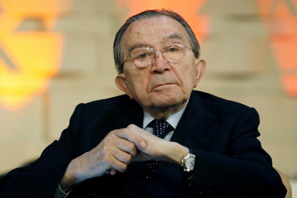 Il masochismo istituzionale di chi celebra Andreotti