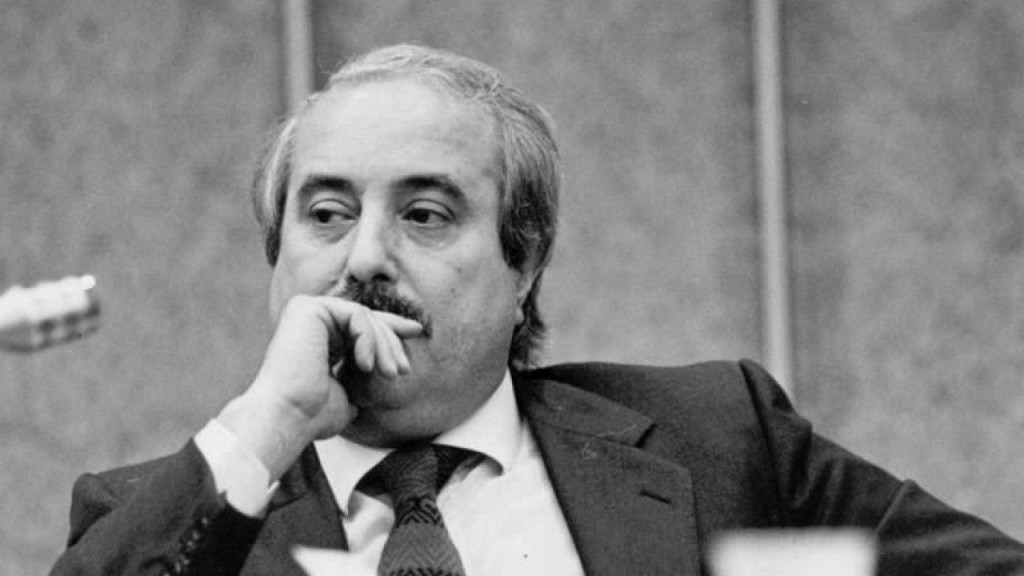 Un tardivo elogio di Giovanni Falcone