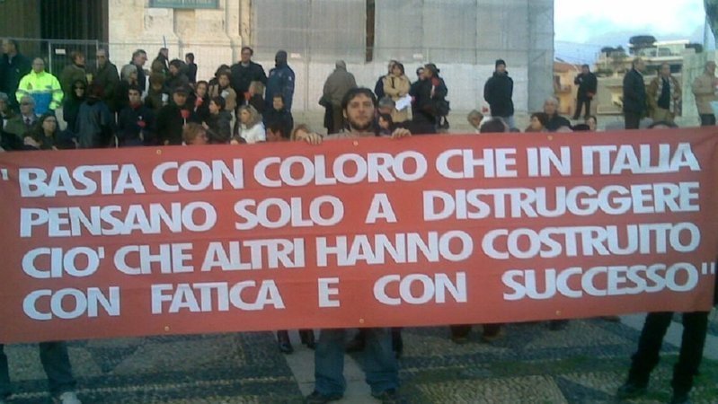 Una firma per difendere il volontariato sardo