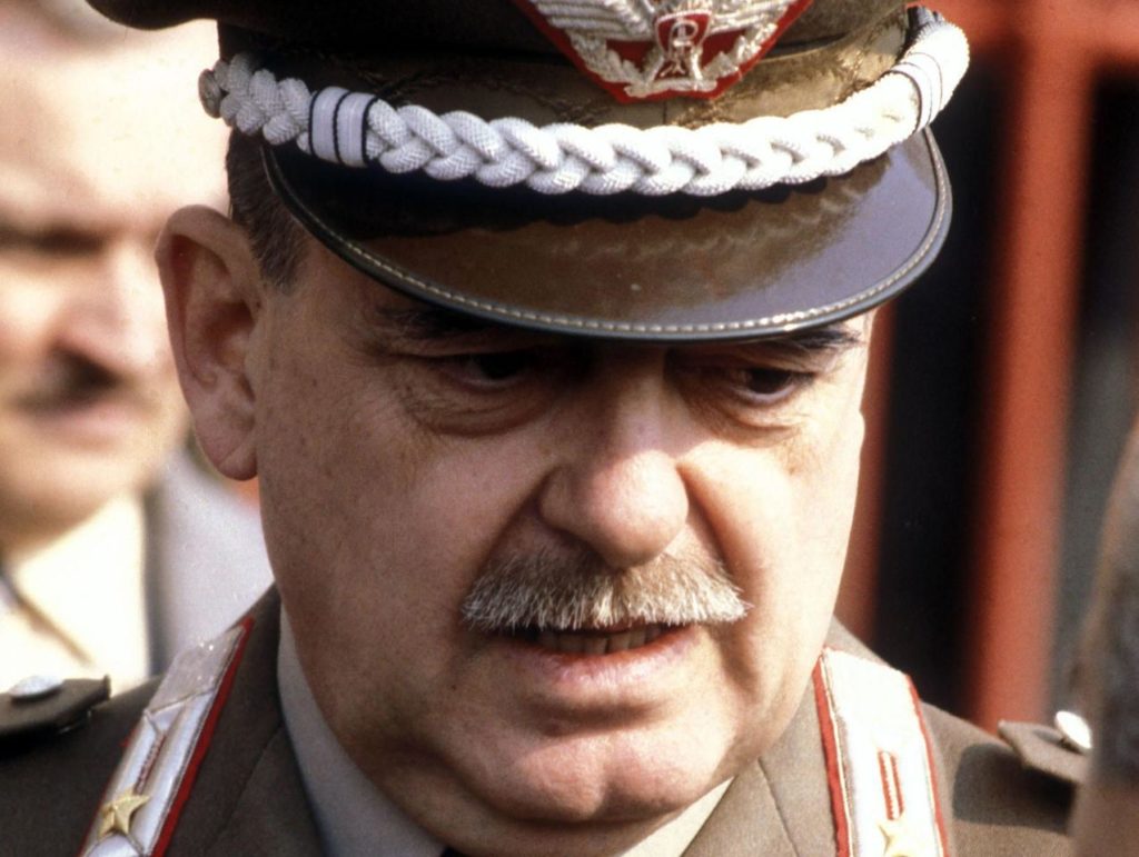 Dalla parte di chi resiste. Per la pace, senza elmetto. Come sempre. Come mio padre