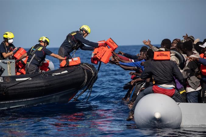 Soccorsi dei migranti in mare: quelle “fastidiose” navi ong