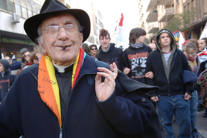 In memoria di don Andrea Gallo