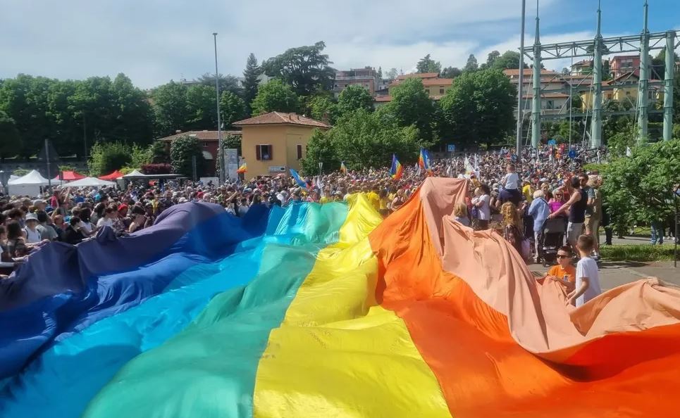 Marcia della Pace, Brescia e Bergamo si abbracciano simbolicamente a Palazzolo