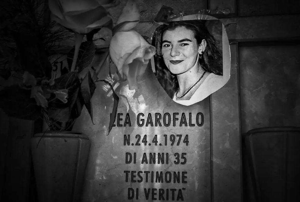 Biblioteca Sormani, Milano: “La linea della palma”, mostra fotografica di Claudio Rizzini