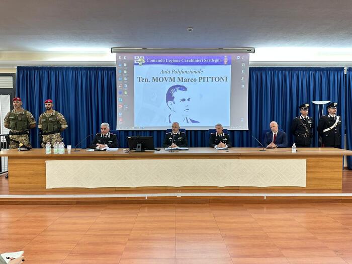 Sardegna: droga e corruzione, tra gli arrestati per associazione mafiosa ex assessora regionale