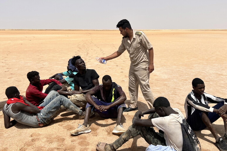 Le “prigioni” per gli stranieri “irregolari”