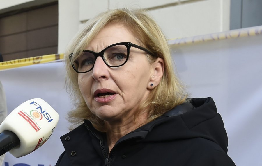 «Invece di attaccare i giornalisti, la premier faccia una legge moderna sul conflitto di interessi»