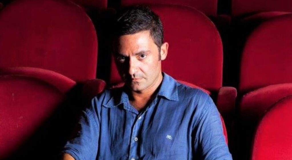 Alberto Dandolo, giornalista di Dagospia e Oggi, aggredito in casa sua a Milano