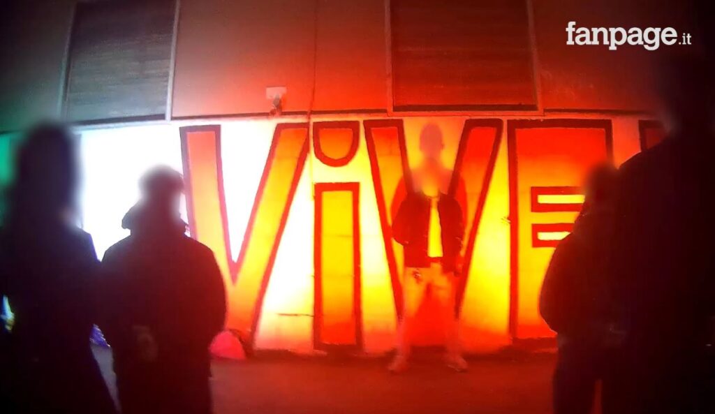 Inni al duce dei giovani FdI, la destra ulula contro Fanpage ma l’inchiesta ha mostrato un’evidenza