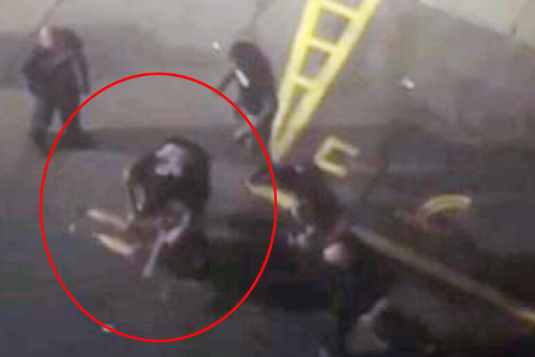 Torino, giornalista de La Stampa aggredito da militanti di Casa Pound