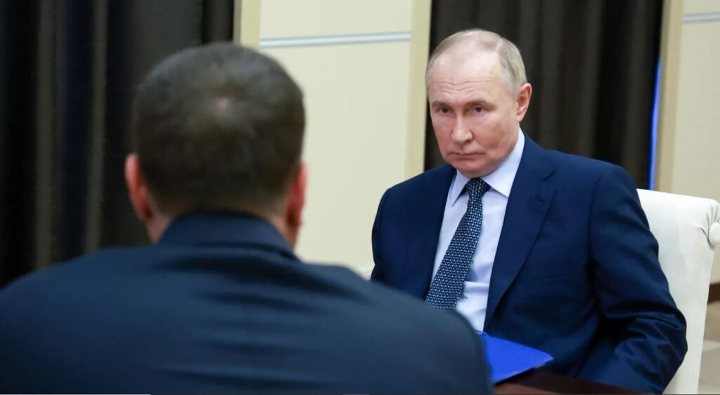 Vi sentite minacciati da gay e libertà? Correte da Putin, magari è la volta buona