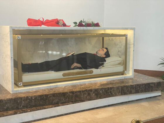 Esposto alla venerazione il corpo del Beato Livatino