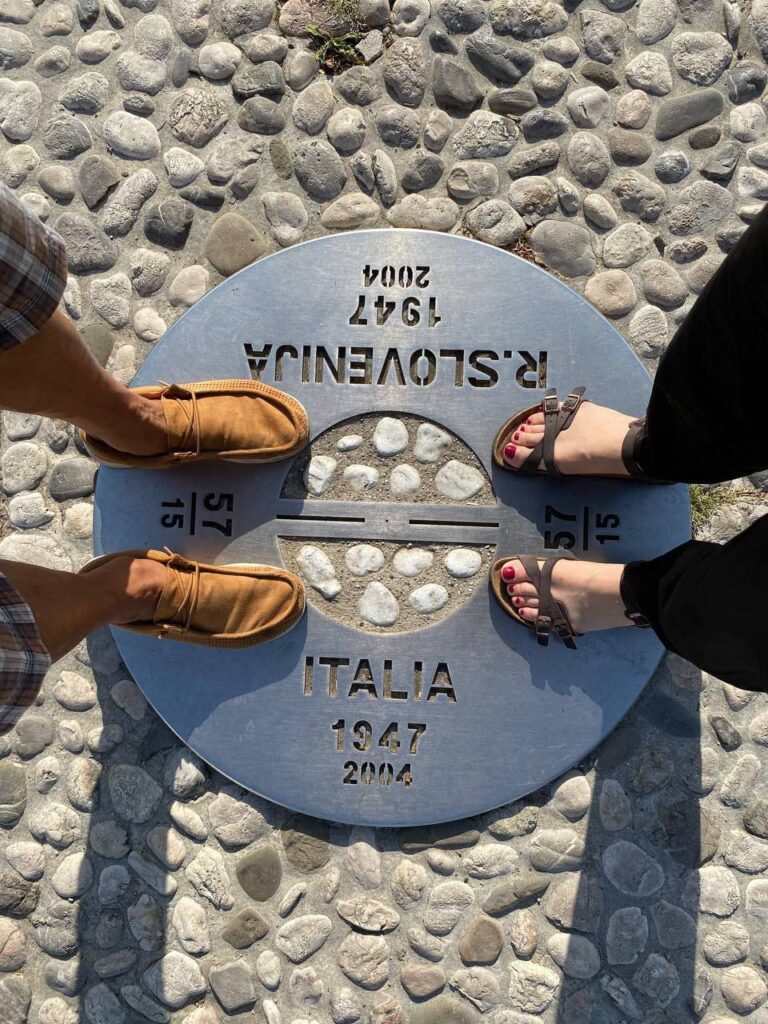 Un viaggio per superare i nostri confini e sentirsi plurimi…