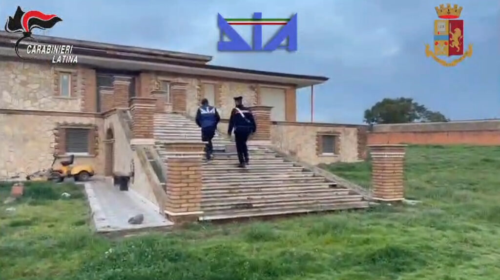 Blitz della Dia tra Latina e Aprilia, otto arresti per associazione mafiosa