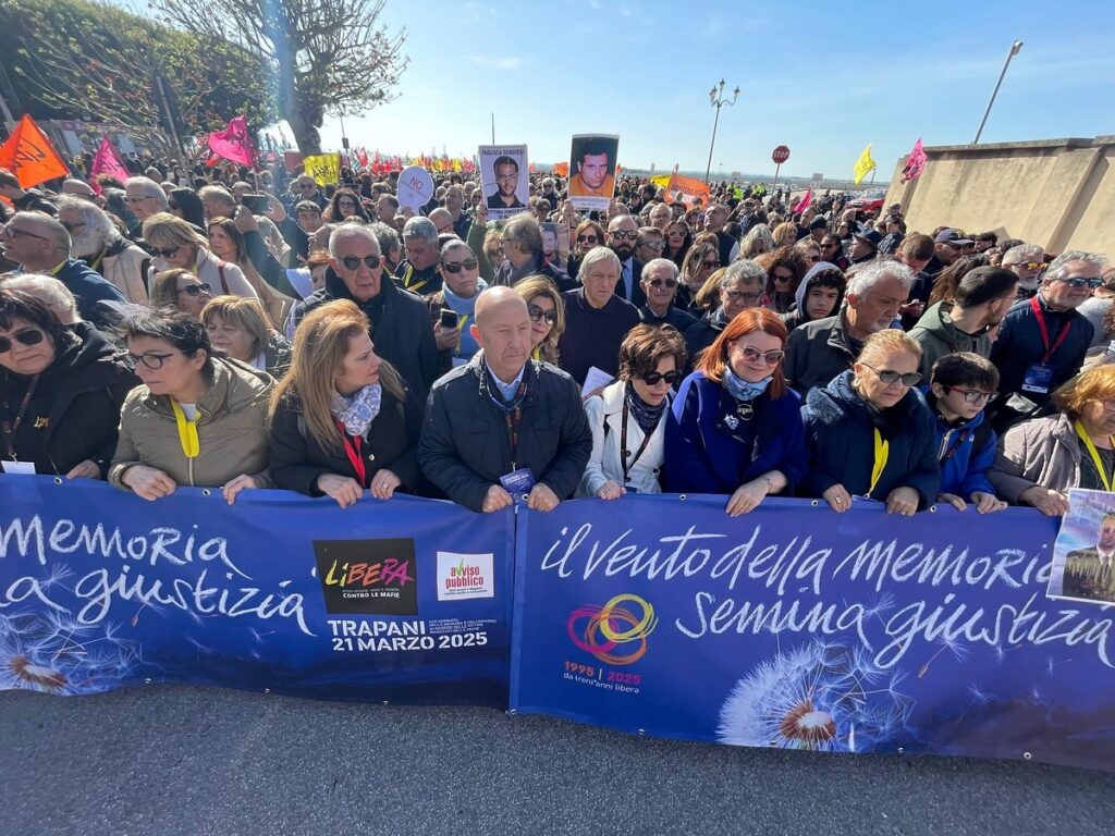 A Trapani è primavera, voci, slogan e impegno dalla piazza di Libera