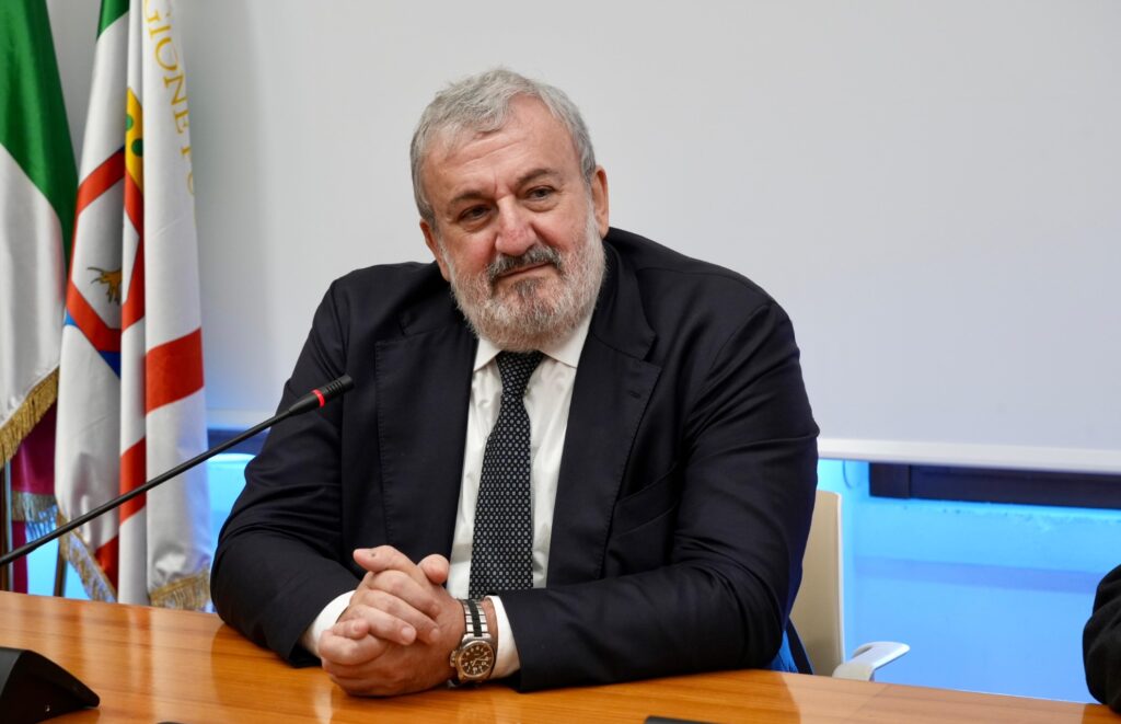 Minacce di morte al Presidente della Puglia Michele Emiliano. La solidarietà di Avviso Pubblico