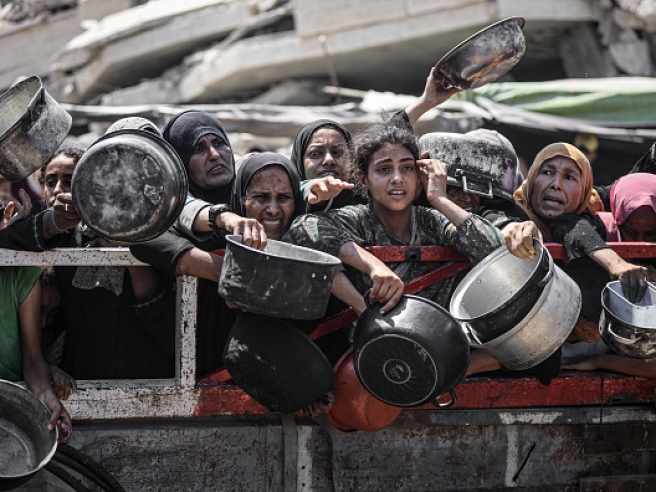 Amnesty International diffonde nuove prove sulla fame a Gaza: “Politica deliberata” 