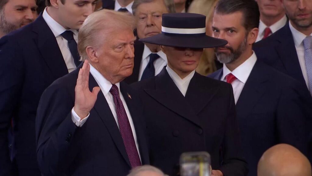 La svolta contro i diritti di Trump, dallo stop all’immigrazione alle diversità