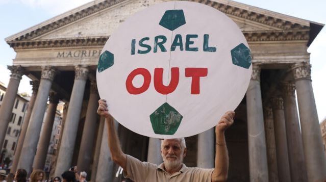 Amnesty International chiede a Fifa e Uefa di sospendere la Federazione calcistica israeliana