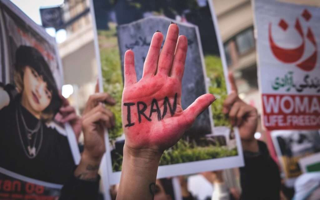Iran, Amnesty International e Human Rights Watch denunciano la repressione dopo le ostilità con Israele