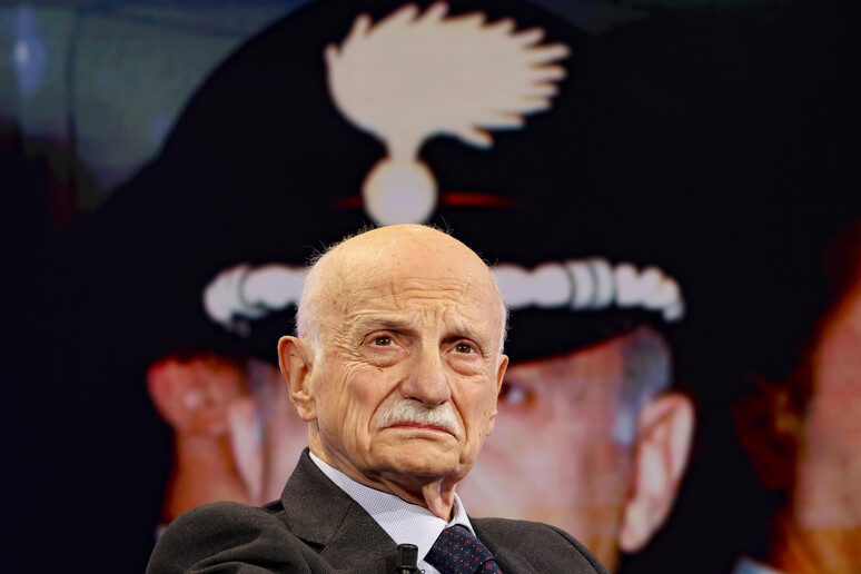 Report: “Mario Mori è il burattinaio della Commissione Antimafia”