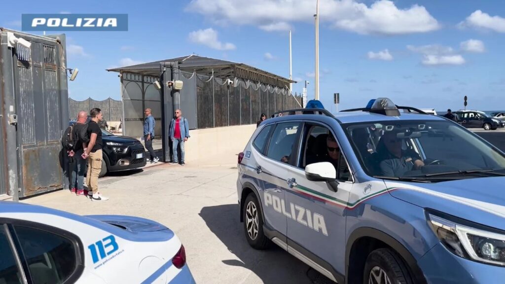 Voti e mafia nel trapanese, arrestati l’ex senatore Papania e l’ex vice sindaco di Alcamo