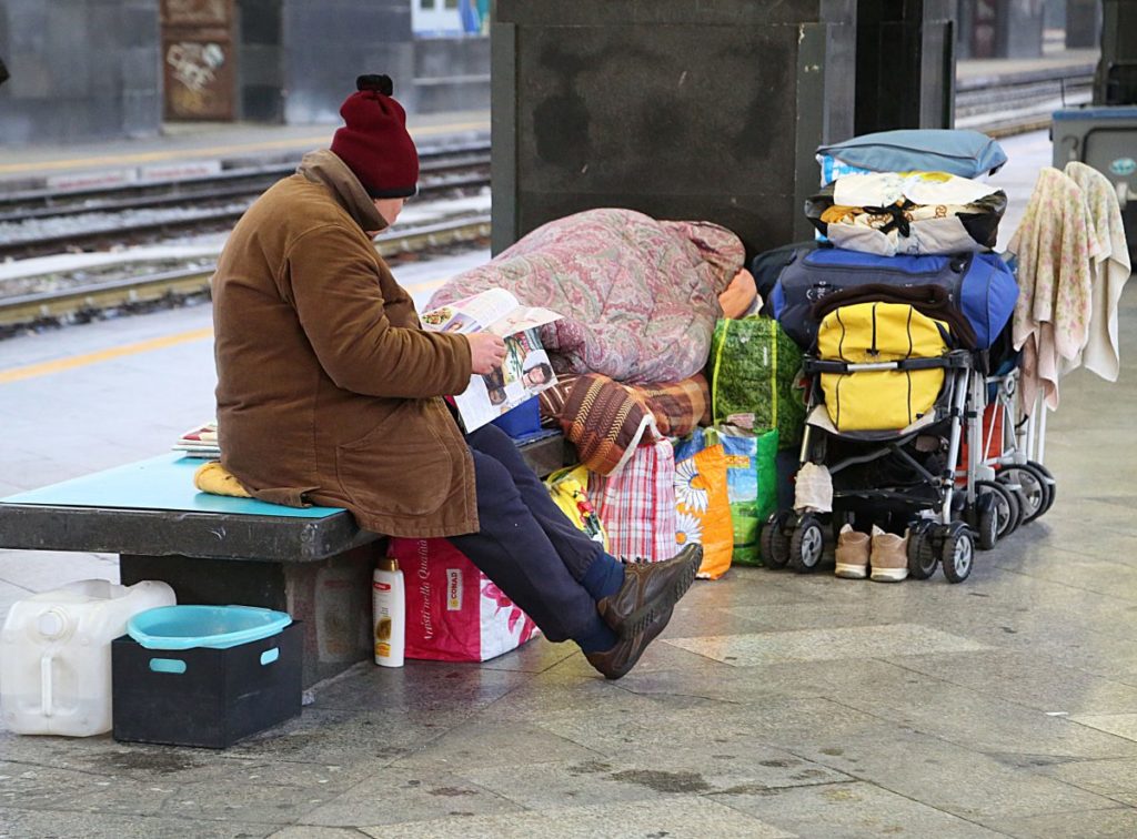 La povertà dei cittadini e la miseria del governo