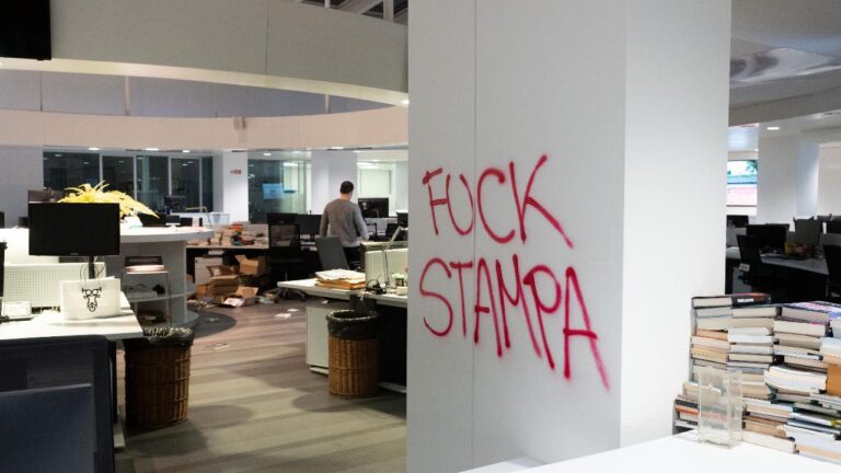 Propal danneggiano redazione stampa