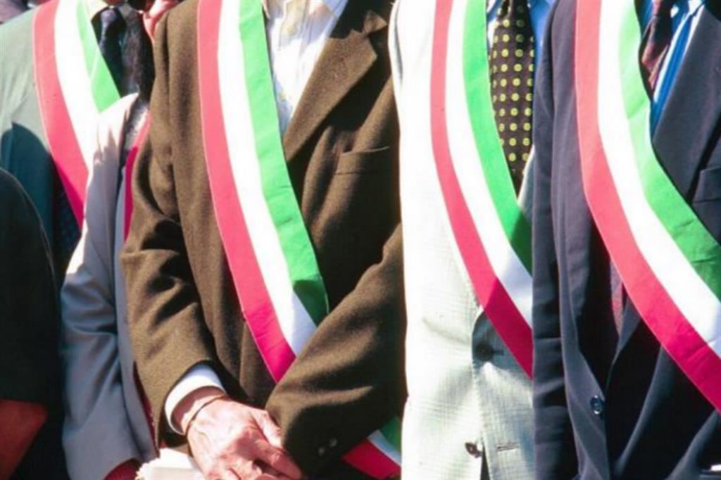 Il Governo riveda i tagli ai fondi per gli amministratori sotto tiro!