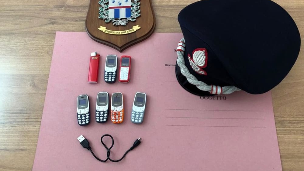 Chi non vuole che i boss in carcere siano isolati e senza smartphone