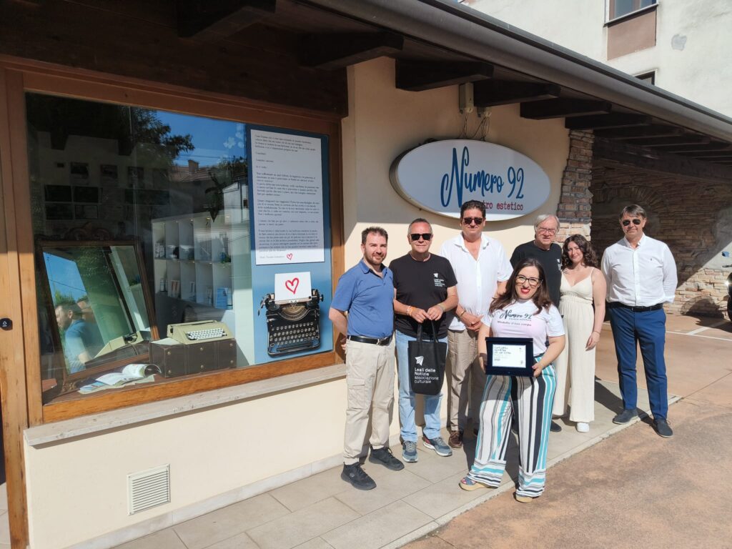 A Centro estetico Numero 92 il premio per la miglior vetrina del Festival del Giornalismo di Ronchi